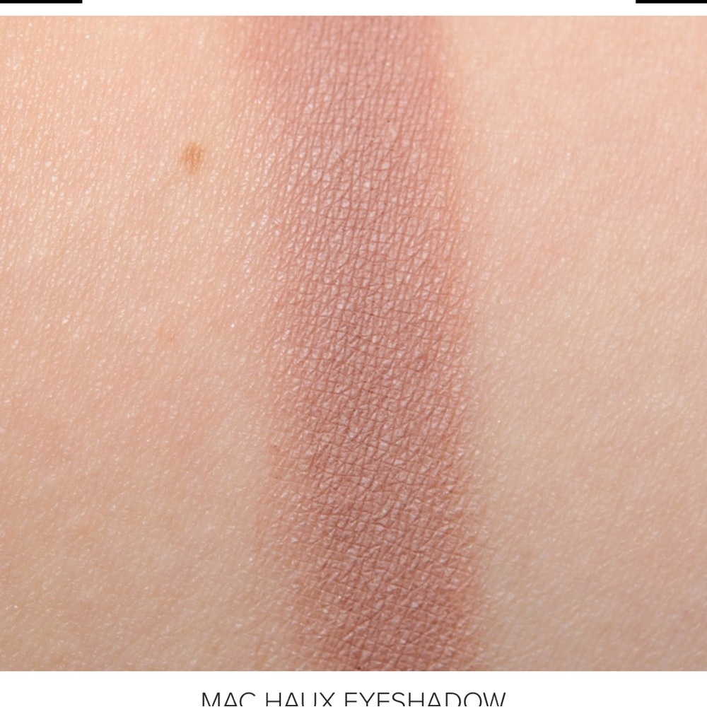 MAC Cosmetics warm toned mauve Eyeshadow Matte Finish in Haux - Picture 5 of 5